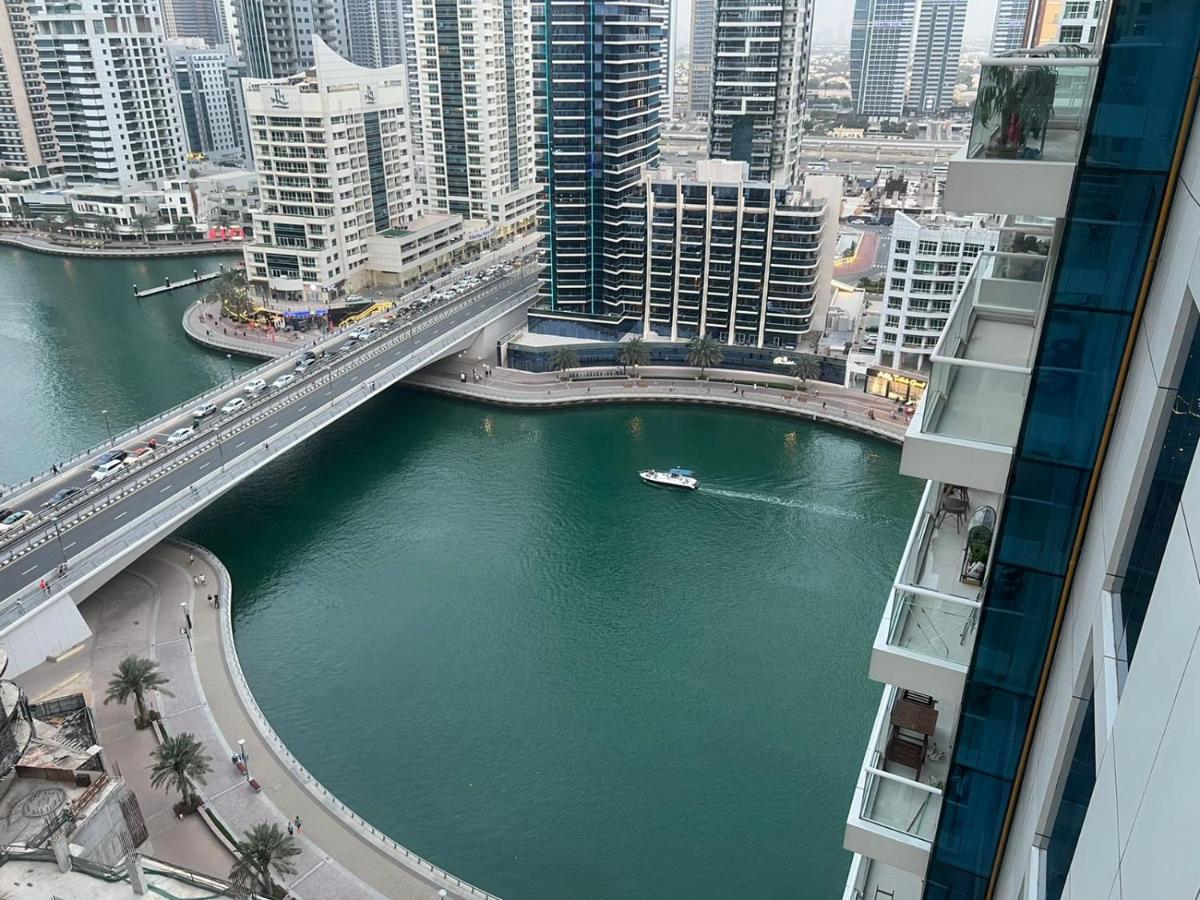 Spacious 1Br With Full Marina View Dubai Exterior photo