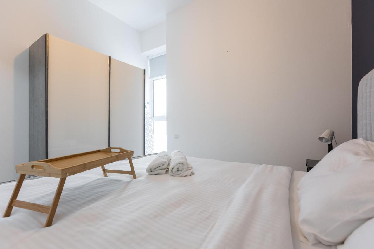 Spacious 1Br With Full Marina View Dubai Exterior photo