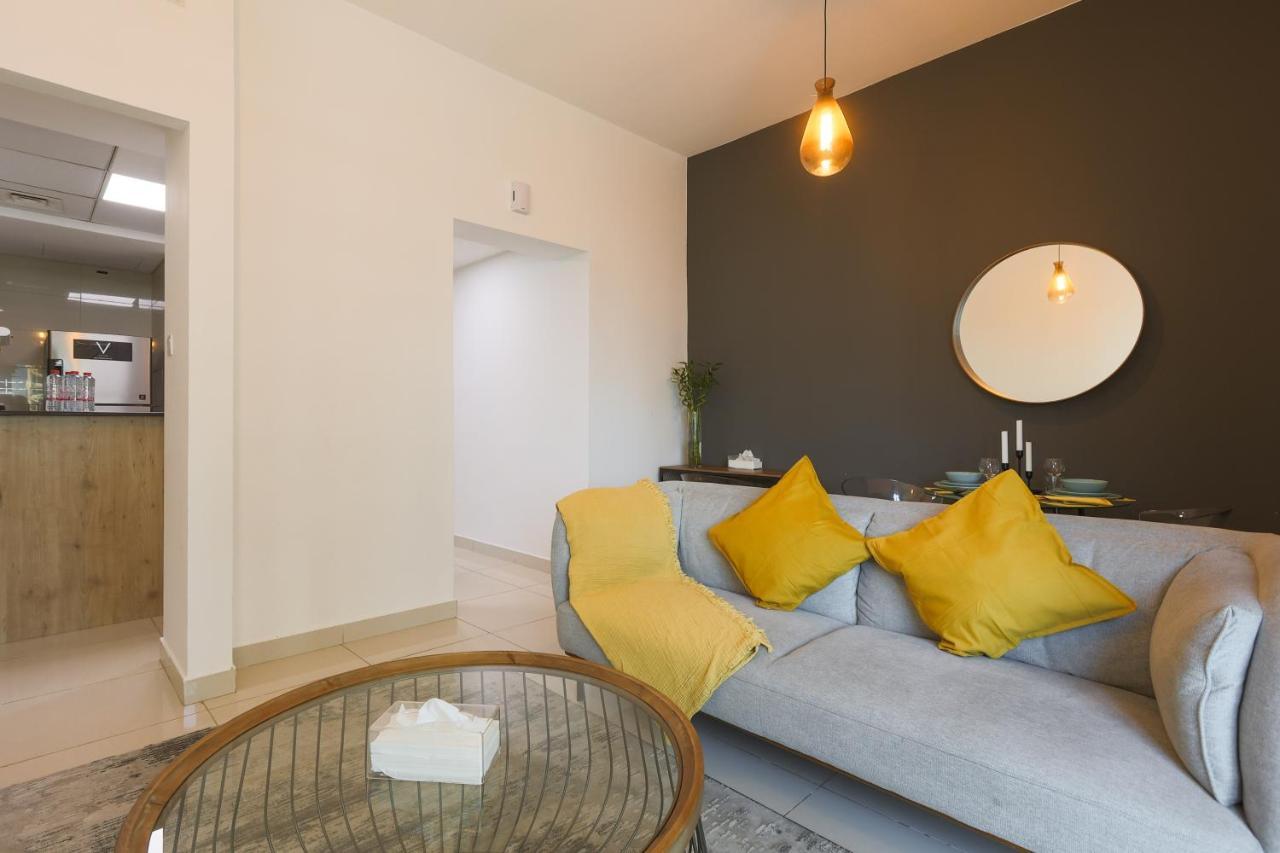 Spacious 1Br With Full Marina View Dubai Exterior photo