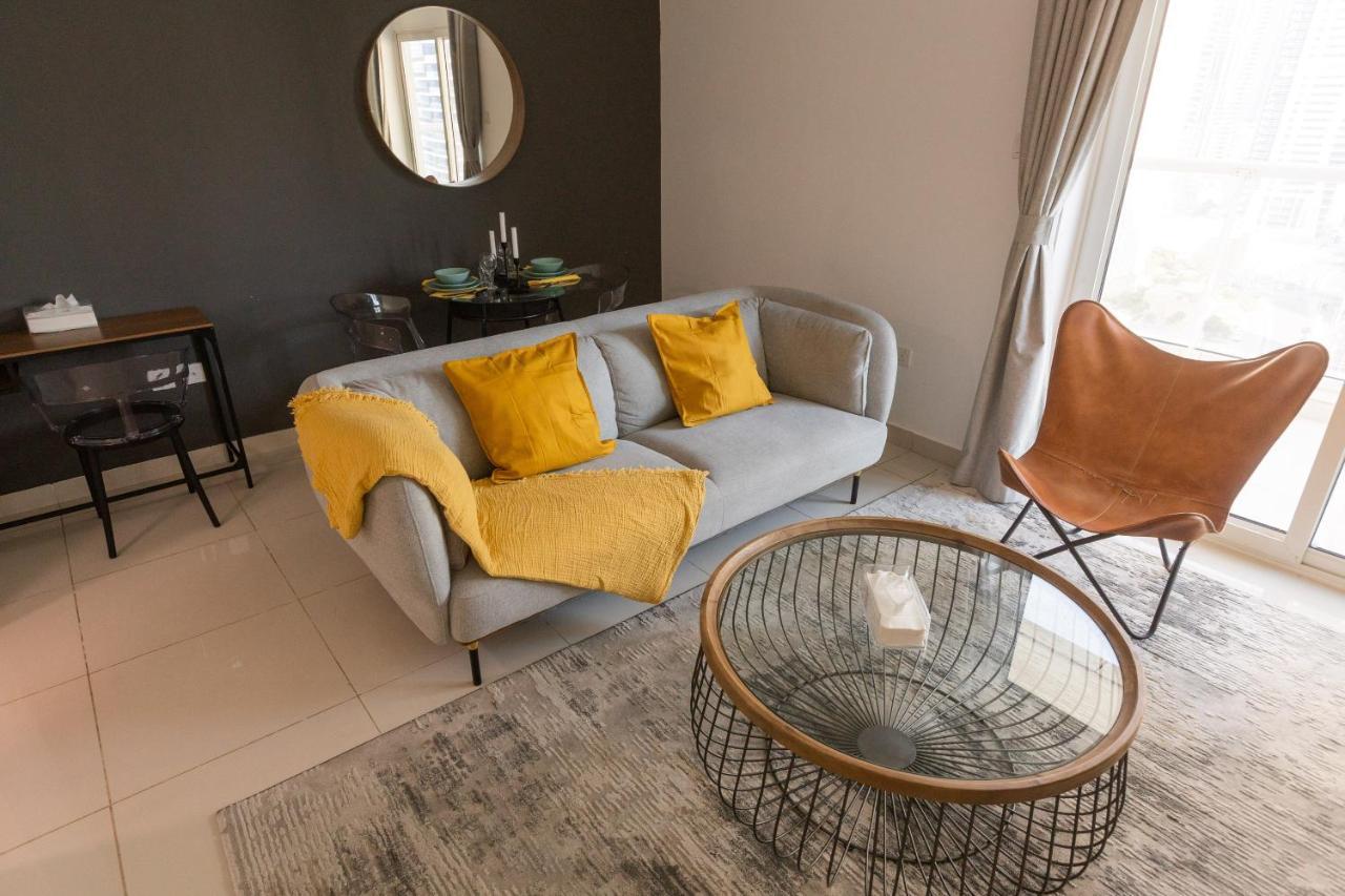 Spacious 1Br With Full Marina View Dubai Exterior photo